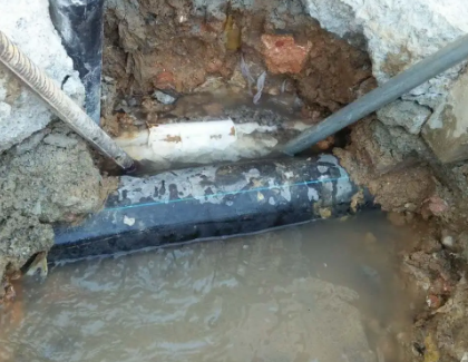 细河测漏水之水管漏水